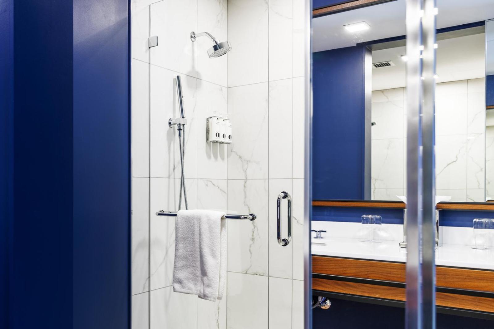 Hotel Polaris Gleneagle Buitenkant foto
